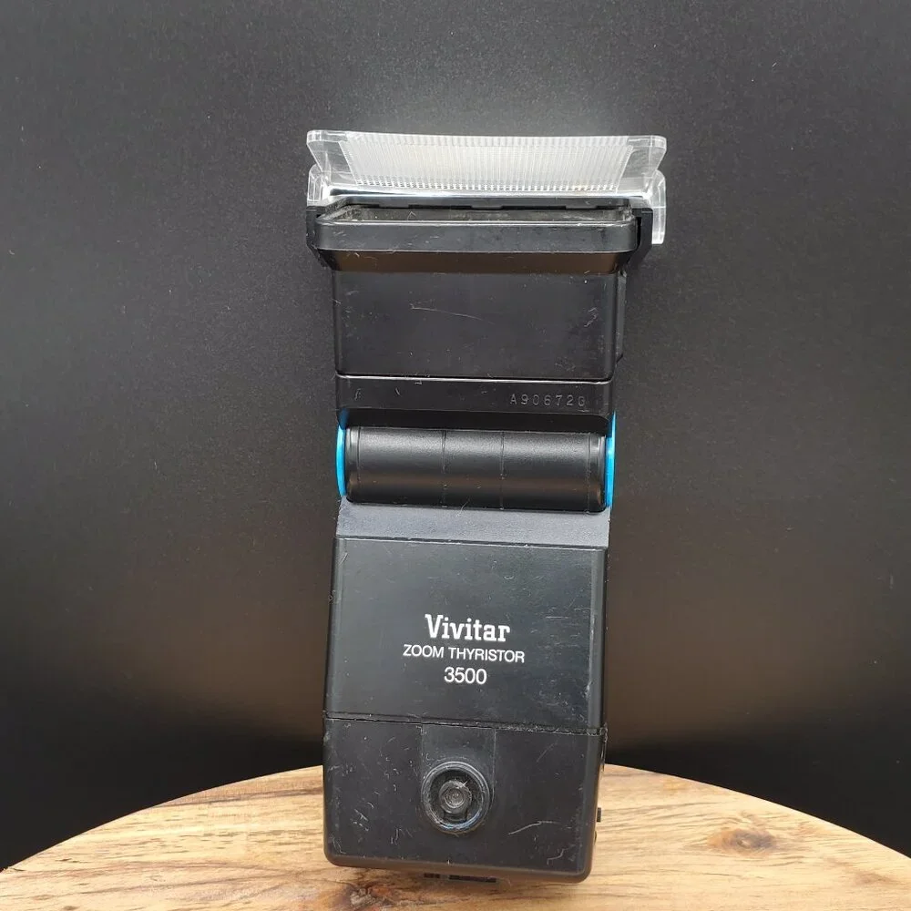 Vintage Vivitar Zoom Thyristor 3500 Electronic Camera Flash